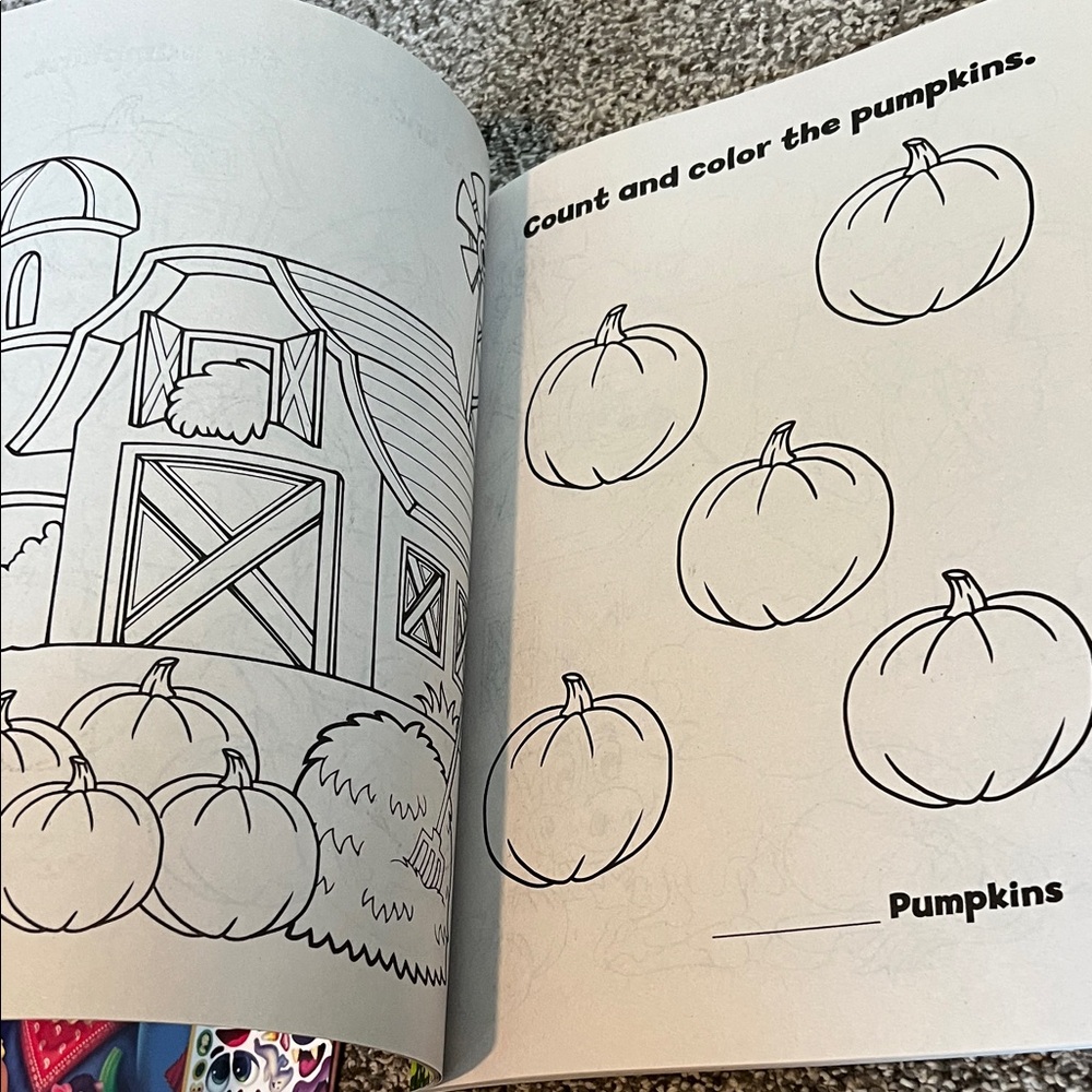 BNWT Halloween and Pumpkin Patch Activity/Coloring/Sticker Book Bundle! - Picture 9 of 11